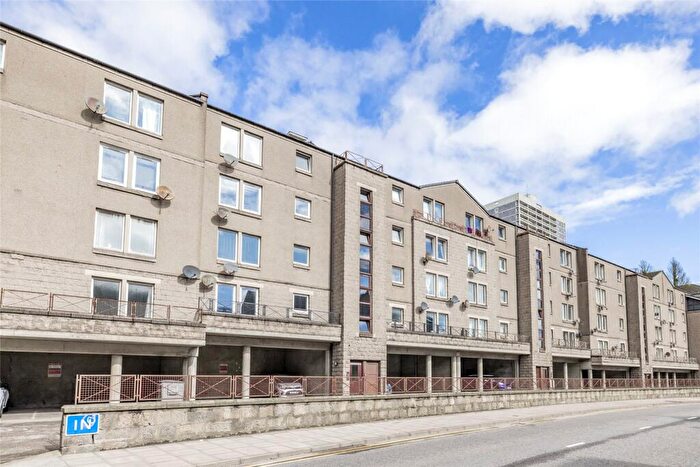2 Bedroom Flat To Rent In Virginia Street, Aberdeen, AB11