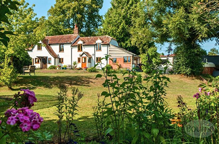 4 Bedroom Detached House For Sale In Forge Road, Kingsley, Hampshire, GU35