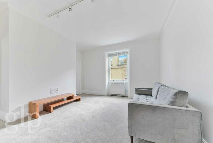 1 Bedroom Flat To Rent In Charing Cross Road, Covent Garden, WC2H