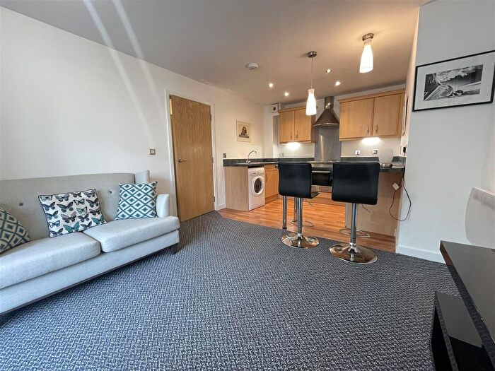 1 Bedroom Flat To Rent In Phoebe Road, Copper Quarter, Pentrechwyth, SA1