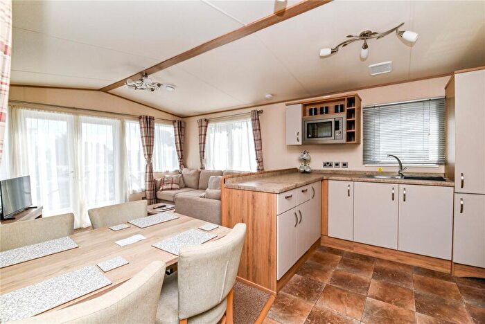 2 Bedroom Park Home For Sale In Beech, Hoburne Bashley Holiday Park, New Milton, Hampshire, BH25