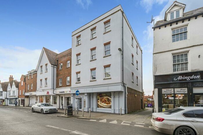 2 Bedroom Apartment To Rent In West St. Helen Street, Abingdon, OX14