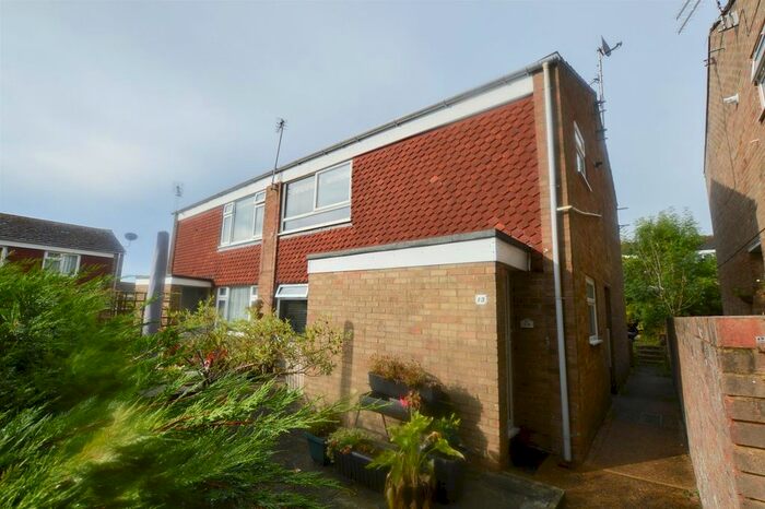 1 Bedroom Maisonette To Rent In Harebell Close, Eastbourne, BN23