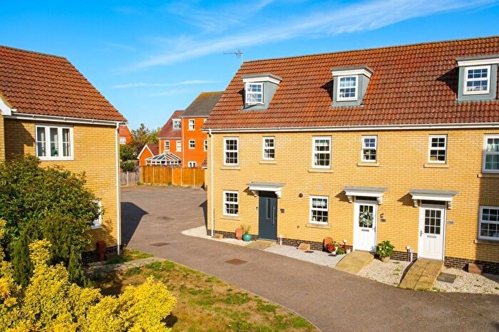 3 Bedroom End Of Terrace House For Sale In Viscount Close, Diss, IP22