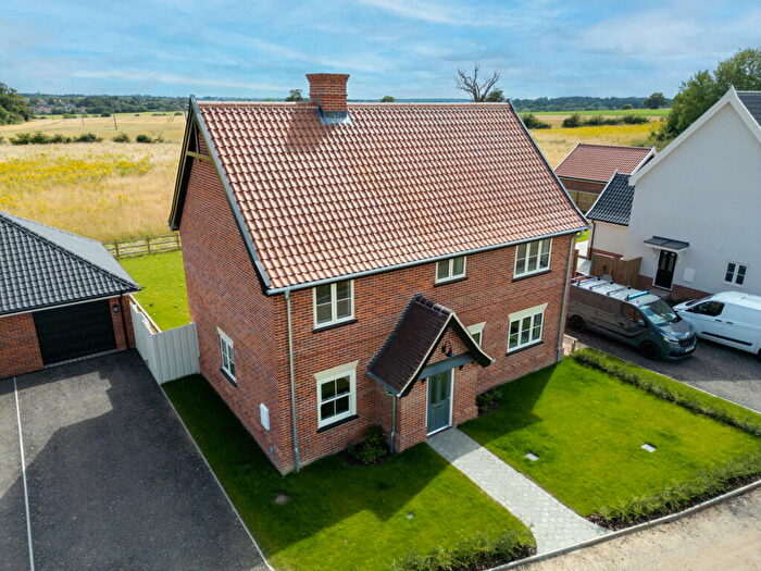 4 Bedroom Detached House For Sale In Thornhill Green, Redgrave, IP22