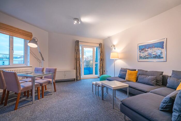 2 Bedroom Flat To Rent In Burlington House, Waterside Drive, Hockley, Birmingham, B18