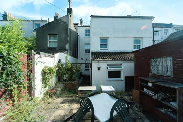 1 Bedroom Flat For Sale In Ditchling Rise, Brighton, East Sussex, BN1