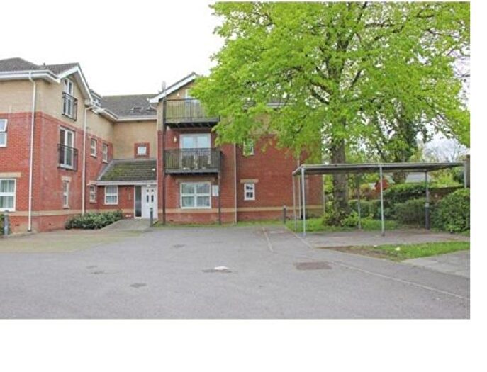 2 Bedroom Flat To Rent In Spring Court, Spring Road, Southampton, Hampshire, SO19