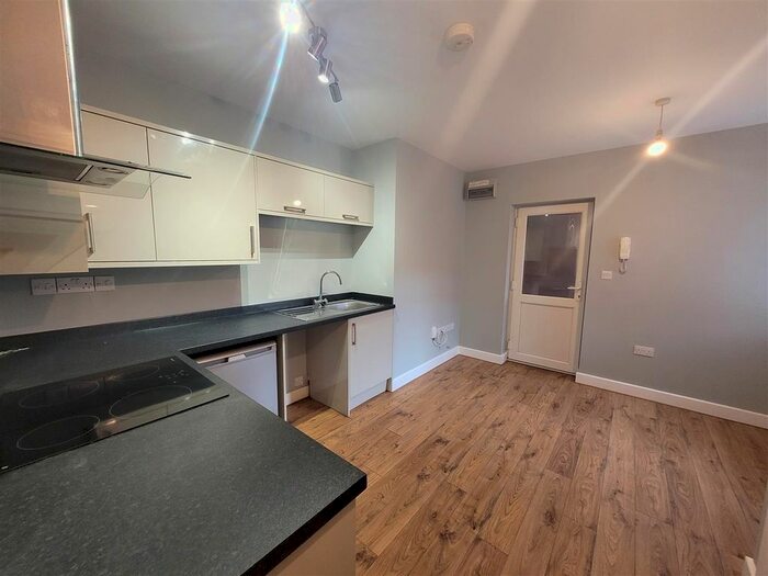 1 Bedroom Flat To Rent In Sibson Road, Birstall, Leicester, LE4
