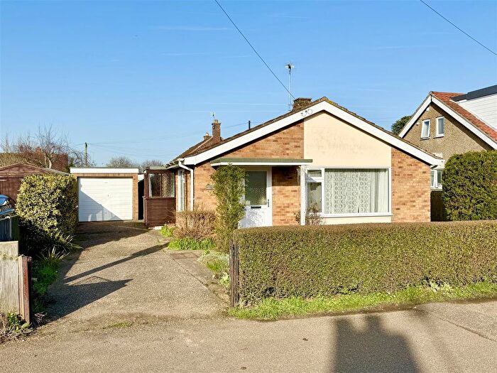2 Bedroom Detached Bungalow For Sale In Recreation Road, Stalham, NR12