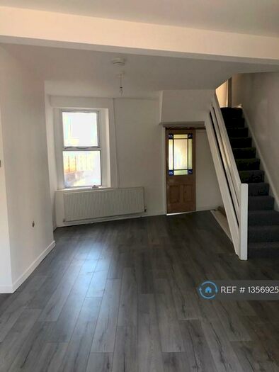 3 Bedroom Terraced House To Rent In Singleton Road, Cardiff, CF24