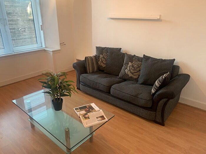 1 Bedroom Flat To Rent In Springhill, Dundee, DD4