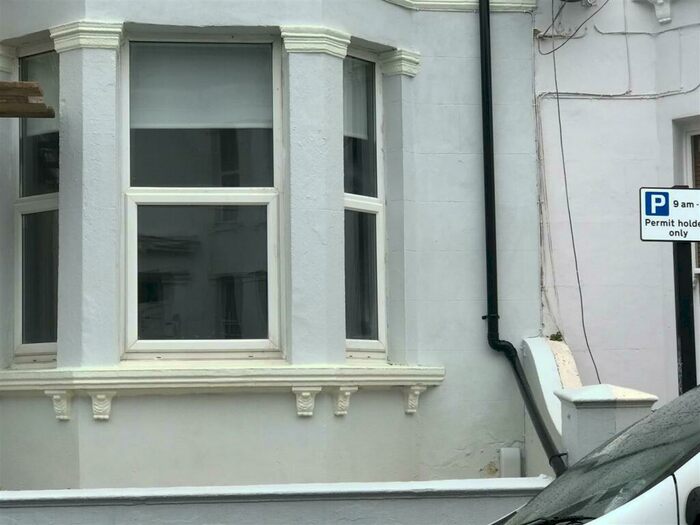 1 Bedroom Flat To Rent In Roundhill Crescent, Brighton, BN2