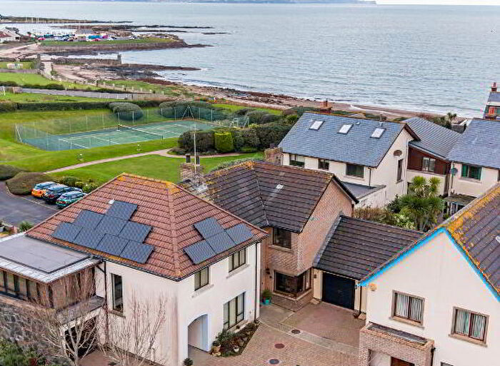 4 Bedroom Mid TownHouse For Sale In Cove Hollow, Groomsport, BT19