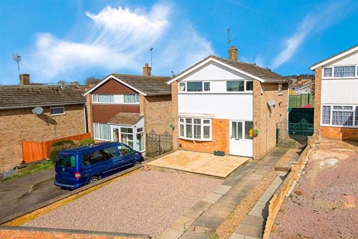 3 Bedroom Detached House To Rent In Bracken Close, Kettering, NN16