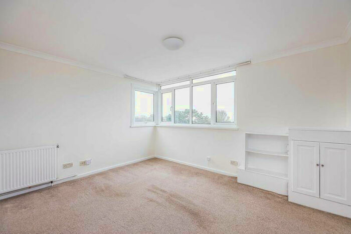 2 Bedroom Terraced House To Rent In Hind Grove, London, E14