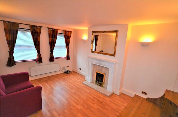 2 Bedroom Apartment To Rent In Parsonage Road, Withington, Manchester, M20