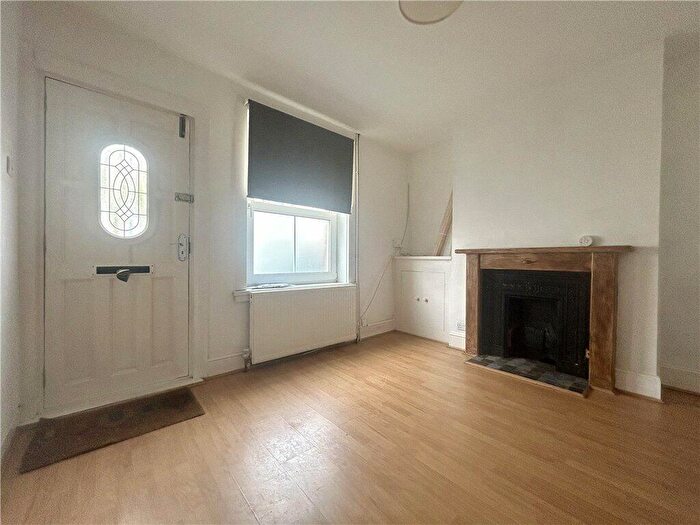 3 Bedroom Terraced House For Sale In South Street, Ventnor, Isle Of Wight, PO38