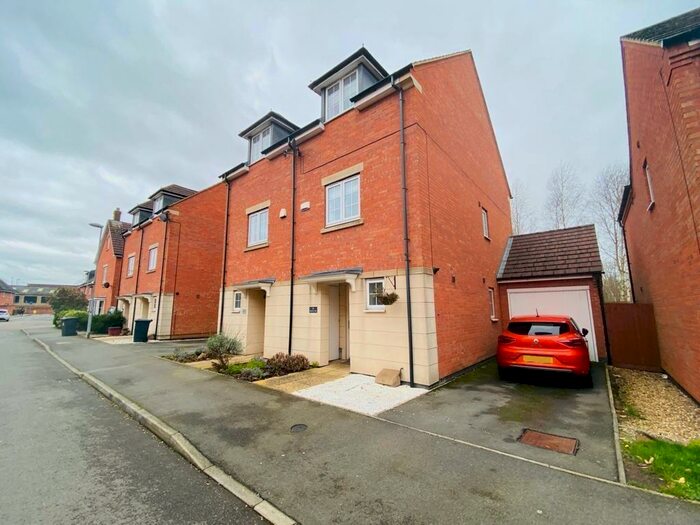 3 Bedroom Semi-Detached House To Rent In Discovery Close, Coalville, Leicestershire, LE67