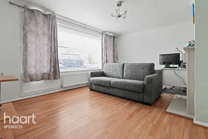 2 Bedroom Semi Detached House For Sale In Margate Road, Ipswich, IP3