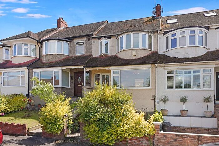 3 Bedroom Property To Rent In Grosvenor Avenue, Chatham, ME4