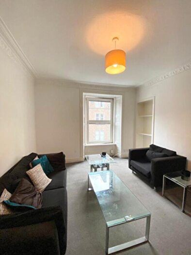 2 Bedroom Flat To Rent In Park Avenue, Baxter Park, Dundee, DD4