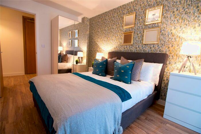 2 Bedroom Flat To Rent In Manchester Waters, Pomona Strand, Old Trafford, Manchester, M16