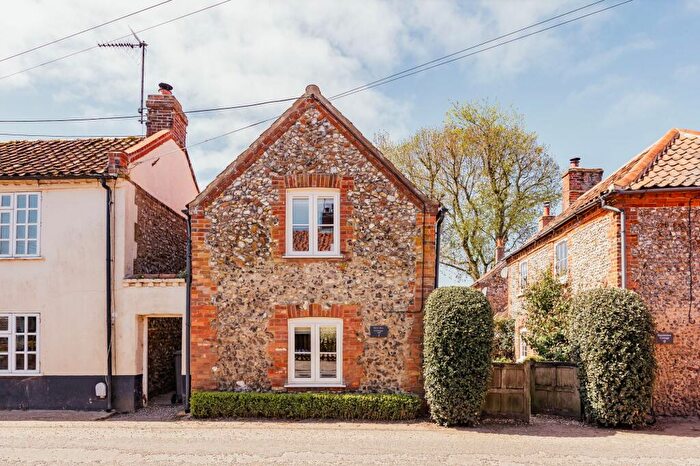 2 Bedroom Cottage For Sale In South Creake, NR21