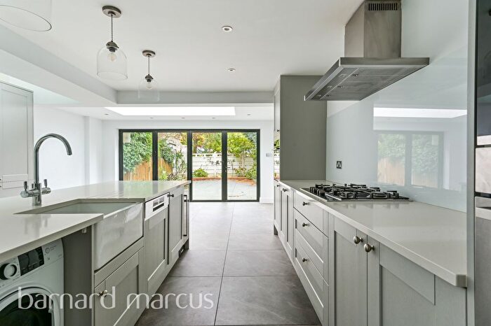 4 Bedroom Property To Rent In Wolseley Gardens, London, W4