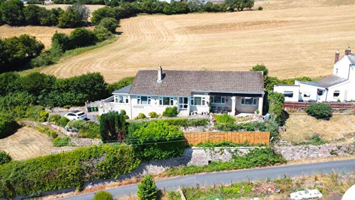 3 Bedroom Detached Bungalow For Sale In Redding Lane, Littledean, Cinderford, GL14