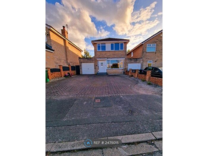 3 Bedroom Detached House To Rent In Swithens Grove, Rothwell, Leeds, LS26