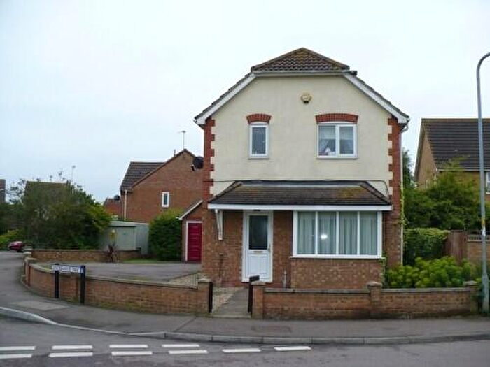 3 Bedroom Detached House To Rent In Windsor Drive, Thrapston, NN14