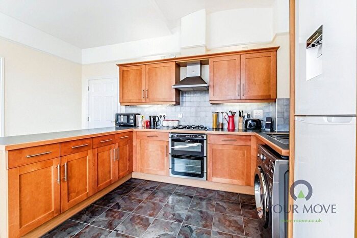3 Bedroom Flat To Rent In St. Andrews Park, Tarragon Road, Maidstone, Kent, ME16