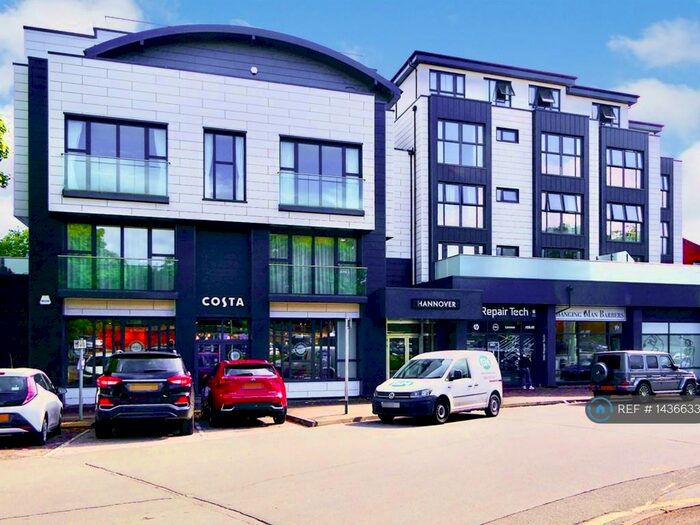 2 Bedroom Flat To Rent In Hannover House, Virginia Water, GU25