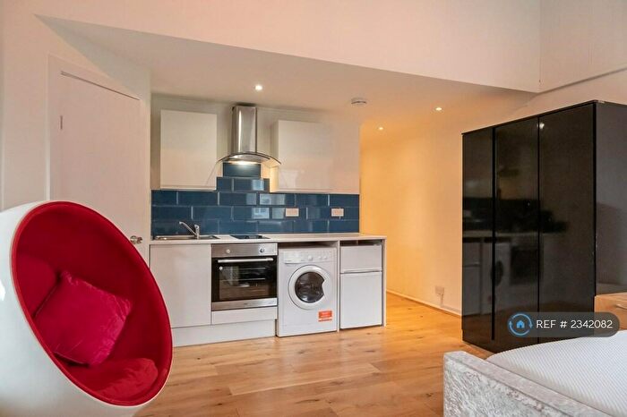 1 Bedroom Flat To Rent In Campkin Road, Cambridge, CB4