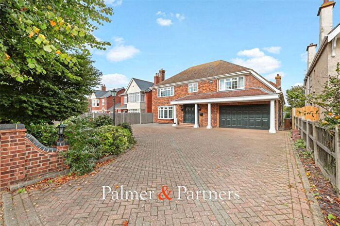 5 Bedroom Detached House For Sale In Arnold Road, Clacton-On-Sea, Essex, CO15