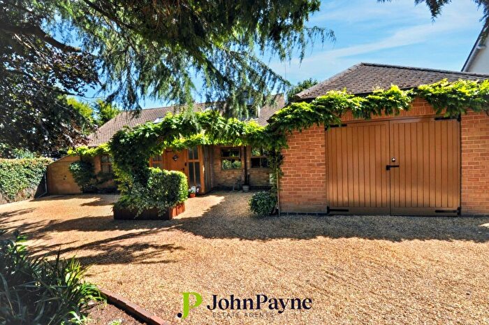 3 Bedroom Bungalow For Sale In Tanners Lane, Tile Hill, Coventry, CV4