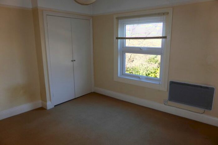 2 Bedroom Flat To Rent In Elm Grove Road, Salisbury SP1