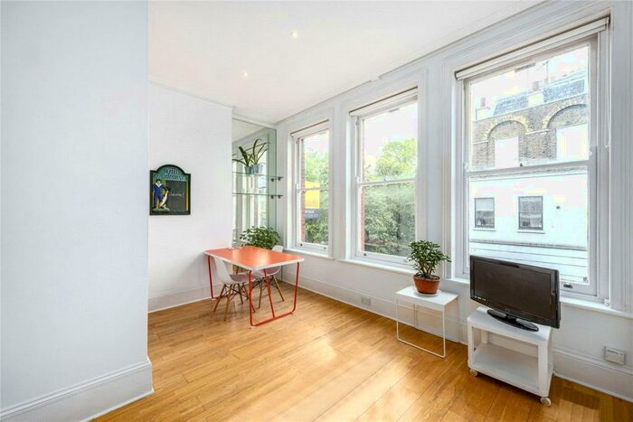 1 Bedroom Flat To Rent In Canonbury Lane, Islington, London, N1
