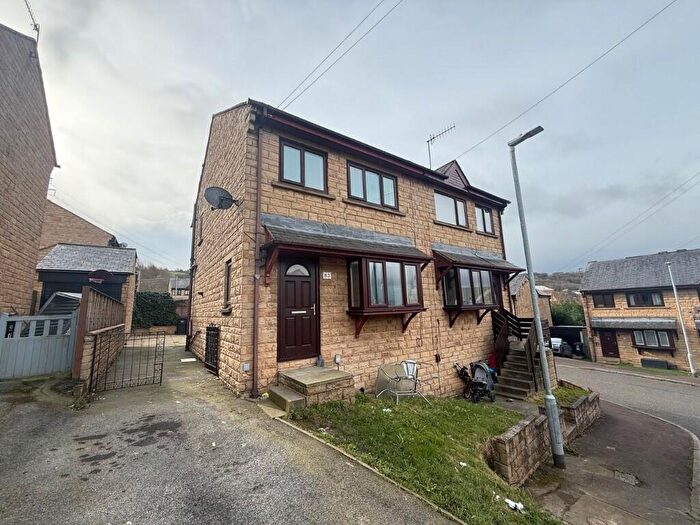 3 Bedroom Semi Detached House For Sale In Caldercroft, Elland, West Yorkshire, HX5