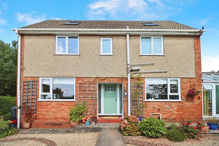 3 Bedroom Semi-Detached House For Sale In Beesmoor Road, Frampton Cotterell, Bristol, Gloucestershire, BS36