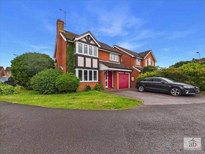 4 Bedroom Detached House For Sale In Harrison Grove, Grange Farm, Kesgrave, IP5