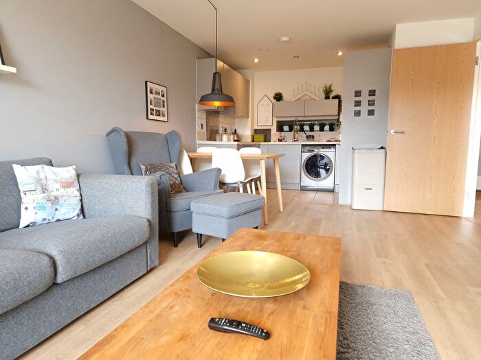 2 Bedroom Flat To Rent In Steamship House, Gas Ferry Road, Bristol, BS1