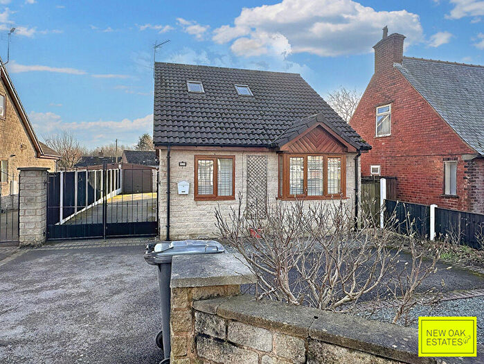 3 Bedroom Detached Bungalow For Sale In Williamthorpe Road, North Wingfield, S42
