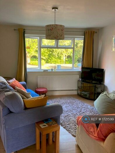 2 Bedroom Flat To Rent In Wrotham House, Beckenham, BR3