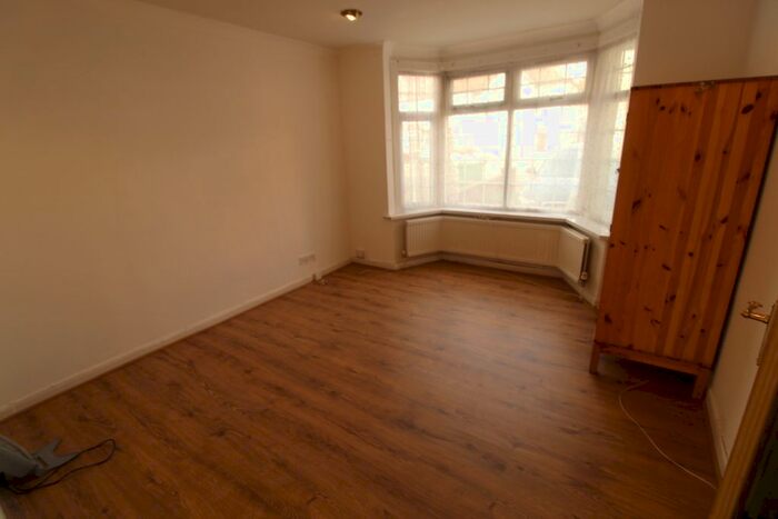 1 Bedroom Maisonette To Rent In Drew Gardens, Greenford UB6
