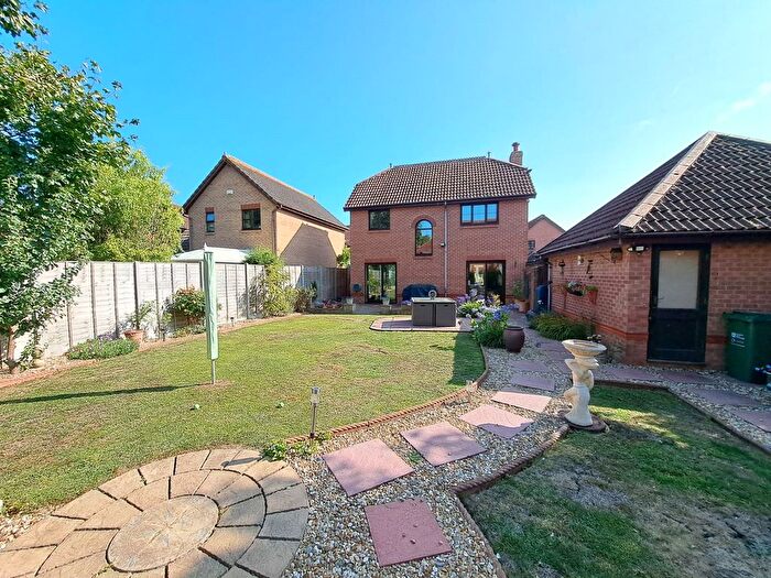 4 Bedroom Detached House For Sale In Meadowcroft Drive, Burnham-On-Sea, Somerset, TA8