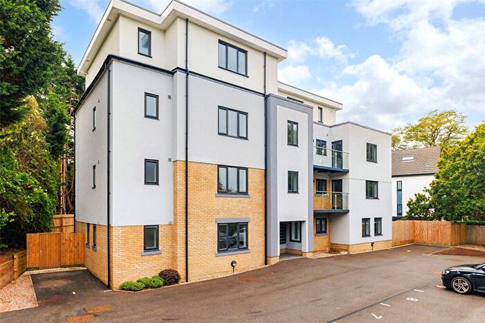 2 Bedroom Apartment For Sale In Delhi Close, Poole, Dorset, BH14