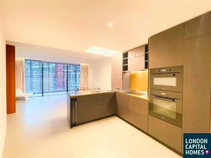 1 Bedroom Flat To Rent In Lewis Cubitt Square, London, N1C