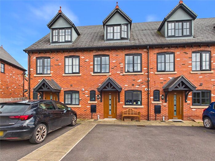 3 Bedroom House For Sale In Alder Way, Holmes Chapel, Crewe, Cheshire, CW4